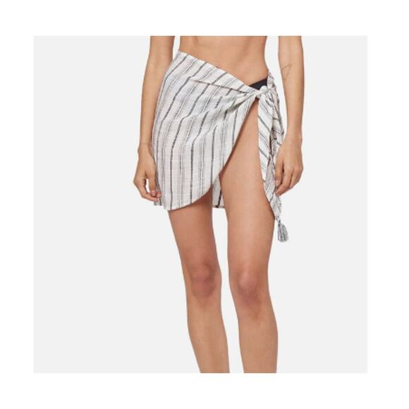 L*Space Salinas Sarong OS - Picture 1 of 6